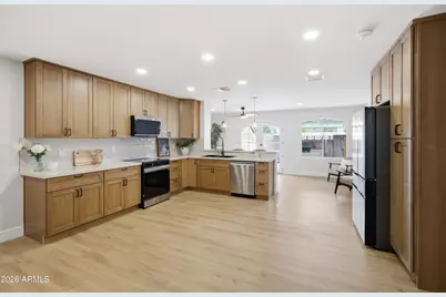 4928 E Virginia Avenue, Phoenix, AZ 85008 - Photo 9