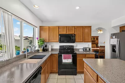 8764 W Columbine Drive, Peoria, AZ 85381 - Photo 15