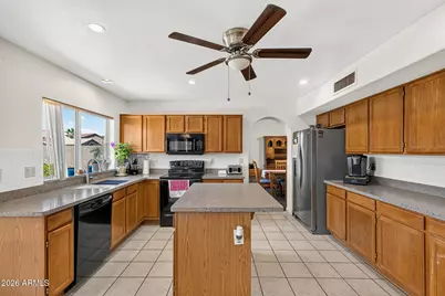 8764 W Columbine Drive, Peoria, AZ 85381 - Photo 13