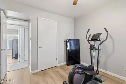 8650 N 56th Avenue, Glendale, AZ 85302 - Photo 11