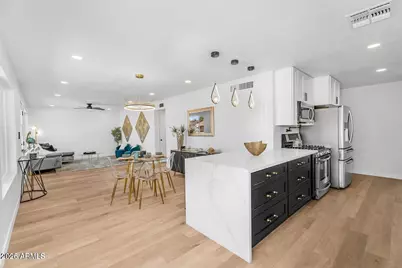 14635 N 37th Place, Phoenix, AZ 85032 - Photo 9