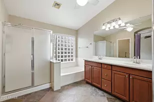3562 E Red Oak Ln, Gilbert, AZ 85297 - Photo 23