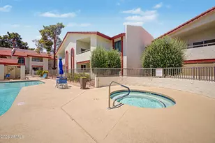 10610 S 48th St, Phoenix, AZ 85044 - Photo 15