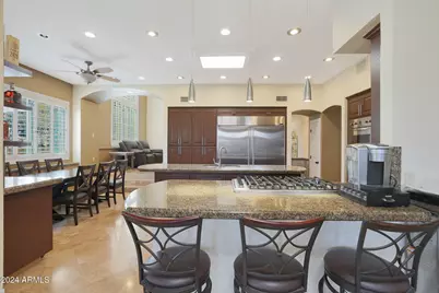 1044 W Indian Hills Place, Phoenix, AZ 85023 - Photo 25