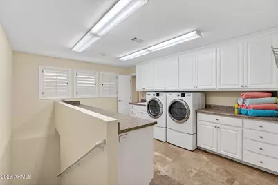 1044 W Indian Hills Place, Phoenix, AZ 85023 - Photo 55