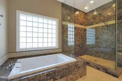 1044 W Indian Hills Place, Phoenix, AZ 85023 - Photo 11