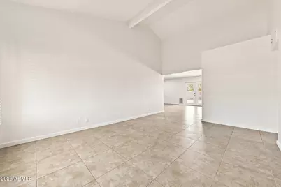 1041 W Kilarea Avenue, Mesa, AZ 85210 - Photo 5