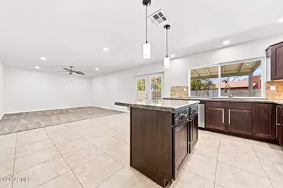 1041 W Kilarea Avenue, Mesa, AZ 85210 - Photo 9
