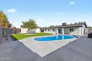 6340 W Avalon Dr, Phoenix, AZ 85033 - Photo 3