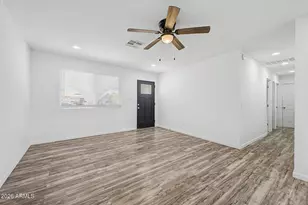 6340 W Avalon Dr, Phoenix, AZ 85033 - Photo 7