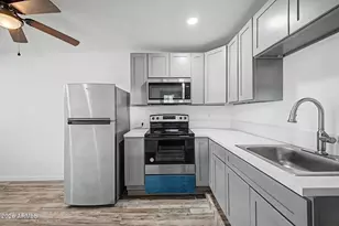 6340 W Avalon Dr, Phoenix, AZ 85033 - Photo 35