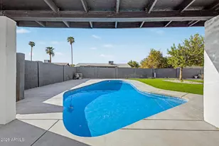 6340 W Avalon Dr, Phoenix, AZ 85033 - Photo 25