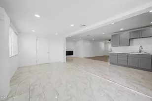 6340 W Avalon Dr, Phoenix, AZ 85033 - Photo 13