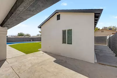 6340 W Avalon Drive, Phoenix, AZ 85033 - Photo 41