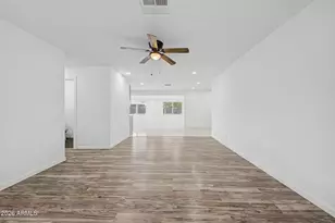 6340 W Avalon Dr, Phoenix, AZ 85033 - Photo 9