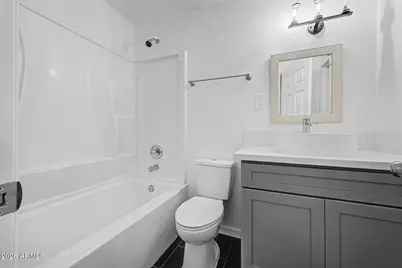 6340 W Avalon Drive, Phoenix, AZ 85033 - Photo 21