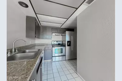 5172 W Olive Avenue, Glendale, AZ 85302 - Photo 9