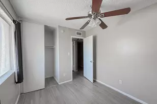 5172 W Olive Ave, Glendale, AZ 85302 - Photo 11