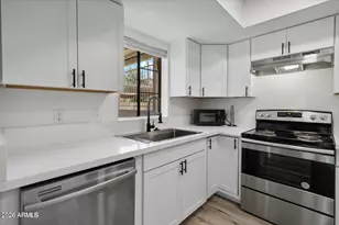15801 N 29th St, Phoenix, AZ 85032 - Photo 3