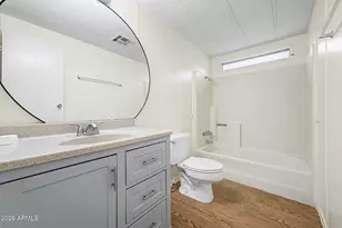 8601 N 71st Ave, Glendale, AZ 85301 - Photo 11