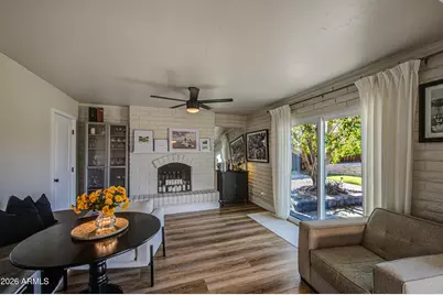 1214 E Desert Cove Avenue, Phoenix, AZ 85020 - Photo 17