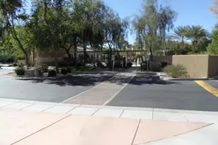 11000 N 77th Pl, Scottsdale, AZ 85260 - Photo 9