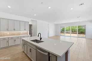 21520 W Meadowbrook Ave, Buckeye, AZ 85396 - Photo 9