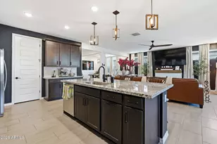 4564 W Gilbert Ln, San Tan Valley, AZ 85144 - Photo 5