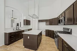 13345 W Cypress St, Goodyear, AZ 85395 - Photo 11