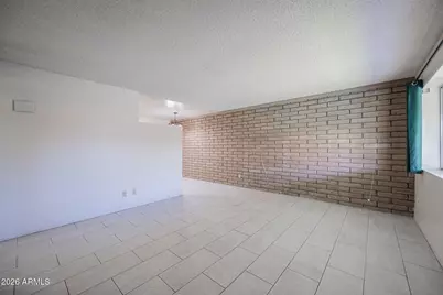2219 W Morten Avenue #Apt 3, Phoenix, AZ 85021 - Photo 5