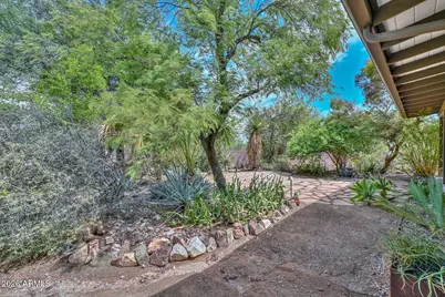 2318 N 57th Place, Scottsdale, AZ 85257 - Photo 59