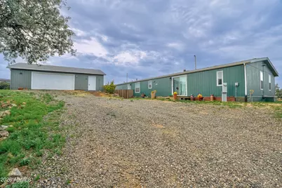 1075 N Ambassador Road, Dewey, AZ 86327 - Photo 1
