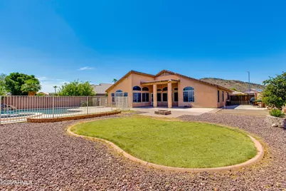 4209 W Wahalla Lane, Glendale, AZ 85308 - Photo 17