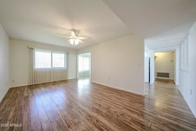 10641 W Saratoga Circle, Sun City, AZ 85351 - Photo 21