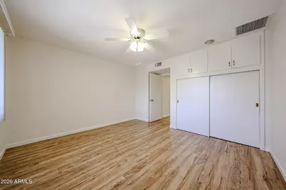 10641 W Saratoga Circle, Sun City, AZ 85351 - Photo 17