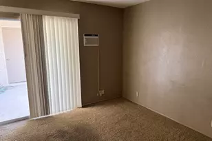 1126 E Cheryl Dr, Phoenix, AZ 85020 - Photo 9