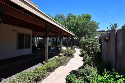 3642 E Renee Drive, Phoenix, AZ 85050 - Photo 17