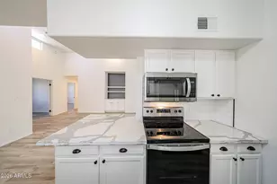 11333 N 92nd St, Scottsdale, AZ 85260 - Photo 13