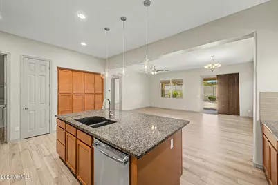 20516 W Carlton Mnr Manor, Buckeye, AZ 85396 - Photo 11