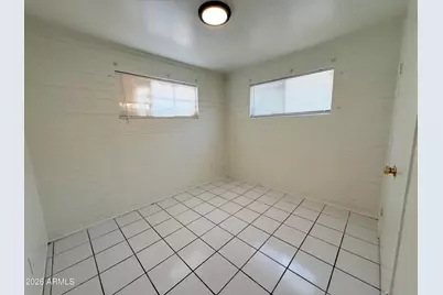 7007 S 8th Street, Phoenix, AZ 85042 - Photo 9