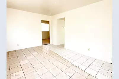 7007 S 8th Street, Phoenix, AZ 85042 - Photo 3