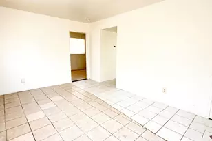 7007 S 8th St, Phoenix, AZ 85042 - Photo 3
