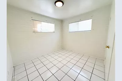 7007 S 8th Street, Phoenix, AZ 85042 - Photo 9
