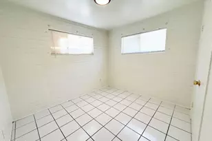 7007 S 8th St, Phoenix, AZ 85042 - Photo 9
