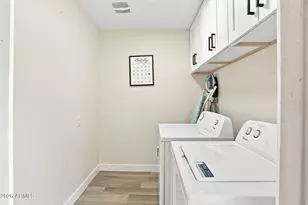 1725 S Marilyn Ann Dr, Tempe, AZ 85281 - Photo 13