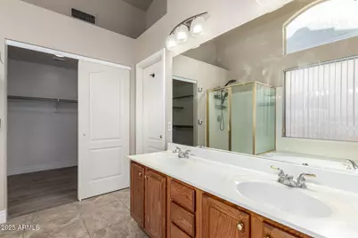 359 E Horseshoe Avenue, Gilbert, AZ 85296 - Photo 19