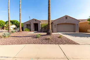359 E Horseshoe Ave, Gilbert, AZ 85296 - Photo 1