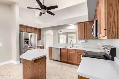 359 E Horseshoe Avenue, Gilbert, AZ 85296 - Photo 13
