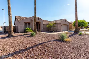 359 E Horseshoe Ave, Gilbert, AZ 85296 - Photo 5