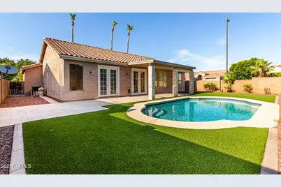 359 E Horseshoe Avenue, Gilbert, AZ 85296 - Photo 27